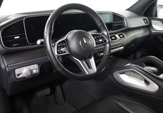 Подержанный автомобиль Mercedes-Benz GLE 2020 года (13 фото)