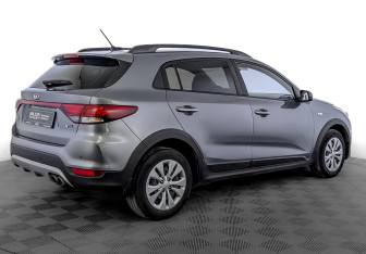 Подержанный автомобиль Kia Rio Hatchback 2019 года (5 фото)