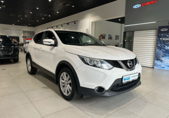 Подержанный автомобиль Nissan Qashqai 2016 года (3 фото)