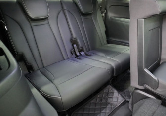 Подержанный автомобиль GAC GS8 2024 года (16 фото)