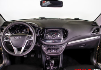 Подержанный автомобиль LADA (ВАЗ) Vesta Sedan 2018 года (9 фото)