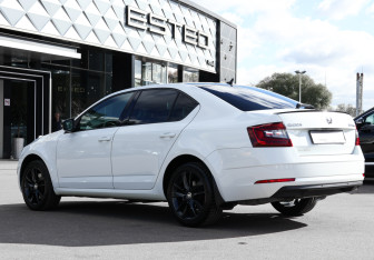 Подержанный автомобиль Skoda Octavia Liftback 2017 года (7 фото)