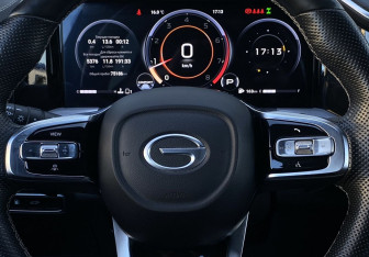 Подержанный автомобиль GAC GS8 2023 года (16 фото)