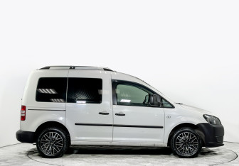 Подержанный автомобиль Volkswagen Caddy Compactvan 2012 года (4 фото)