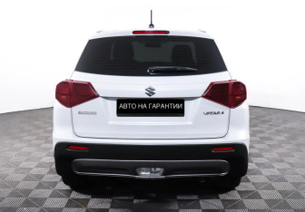 Подержанный автомобиль Suzuki Vitara 2019 года (6 фото)