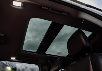 Подержанный автомобиль Infiniti QX60 2014 года (16 фото)