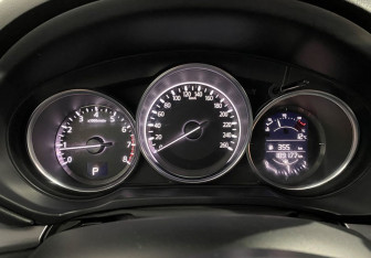 Подержанный автомобиль Mazda CX-5 2018 года (12 фото)