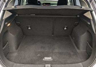 Подержанный автомобиль Geely Coolray 2023 года (10 фото)