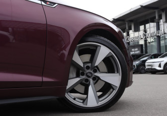 Подержанный автомобиль Audi A5 Coupe 2017 года (23 фото)