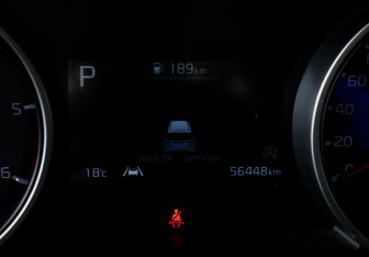 Подержанный автомобиль Kia Carnival 2020 года (11 фото)