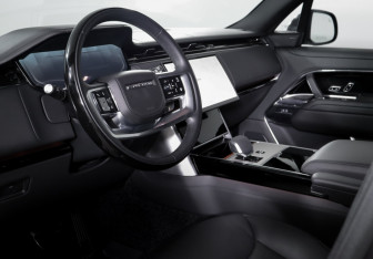 Подержанный автомобиль Land Rover Range Rover 2024 года (14 фото)