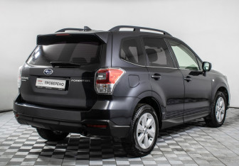 Подержанный автомобиль Subaru Forester Suv 2017 года (5 фото)