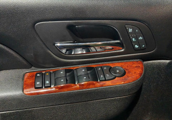 Подержанный автомобиль Chevrolet Tahoe 2013 года (21 фото)