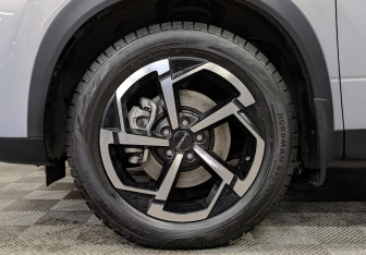 Подержанный автомобиль Jaecoo J7 2023 года (18 фото)