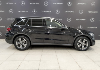 Подержанный автомобиль Mercedes-Benz GLC Coupe 2022 года (4 фото)