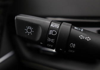 Подержанный автомобиль Changan UNI-K 2023 года (22 фото)