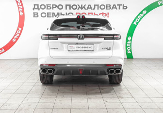 Подержанный автомобиль Changan UNI-K 2022 года (5 фото)