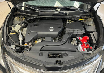 Подержанный автомобиль Nissan Teana 2014 года (20 фото)