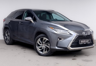 Подержанный автомобиль Lexus RX 2019 года (3 фото)