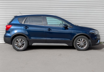 Подержанный автомобиль Suzuki SX4 Hatchback 2019 года (4 фото)