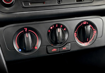 Подержанный автомобиль Volkswagen Polo Sedan 2019 года (25 фото)