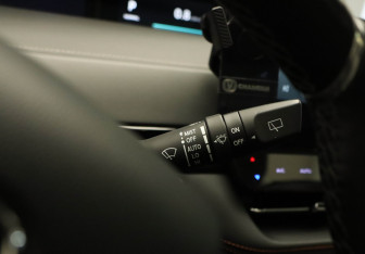 Подержанный автомобиль Changan UNI-K 2023 года (17 фото)