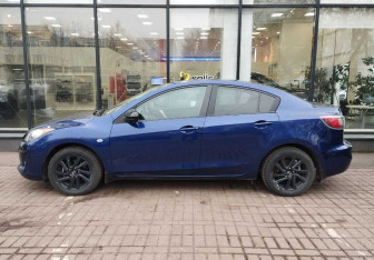 Подержанный автомобиль Mazda 3 Sedan 2013 года (5 фото)