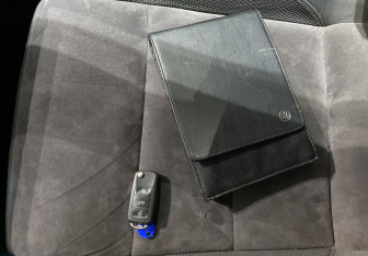 Подержанный автомобиль Volkswagen Touran 2013 года (16 фото)