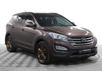 Подержанный автомобиль Hyundai Santa Fe 2013 года (3 фото)