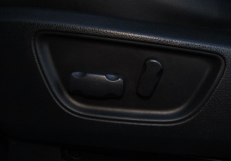 Подержанный автомобиль Mitsubishi Pajero Sport 2018 года (17 фото)