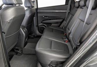 Подержанный автомобиль Hyundai Tucson 2023 года (17 фото)