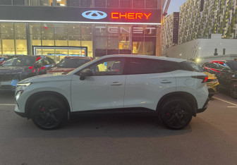 Подержанный автомобиль Omoda C5 2023 года (7 фото)