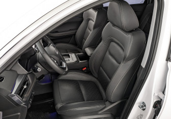 Подержанный автомобиль Chery Tiggo 8 2023 года (10 фото)