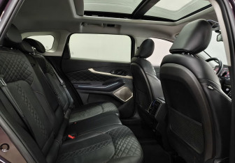 Подержанный автомобиль Exeed TXL 2022 года (14 фото)