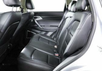 Подержанный автомобиль Geely Atlas 2018 года (12 фото)