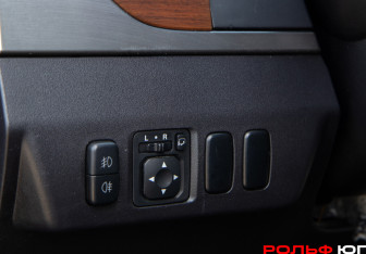 Подержанный автомобиль Mitsubishi Pajero 2007 года (13 фото)