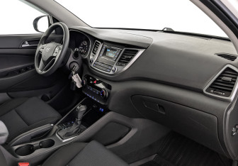 Подержанный автомобиль Hyundai Tucson 2015 года (13 фото)
