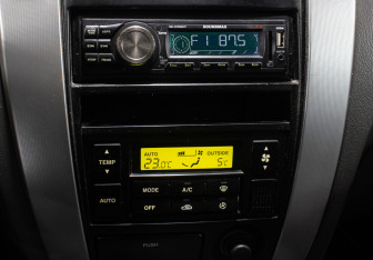 Подержанный автомобиль Hyundai Tucson 2005 года (18 фото)