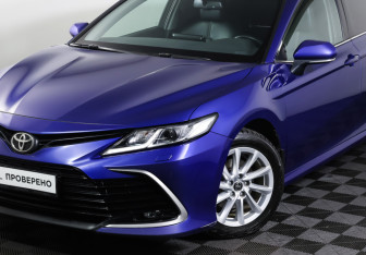 Подержанный автомобиль Toyota Camry Sedan 2021 года (23 фото)
