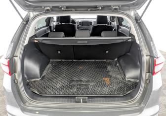 Подержанный автомобиль Kia Sportage 2019 года (10 фото)