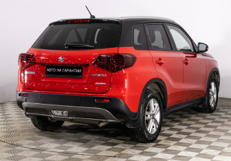 Подержанный автомобиль Suzuki Vitara 2021 года (3 фото)