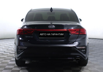 Подержанный автомобиль Kia Cerato Sedan 2019 года (4 фото)