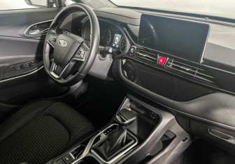 Подержанный автомобиль Москвич 3 2023 года (9 фото)