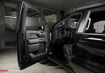 Новый Chevrolet Silverado 2025 (8 фото)