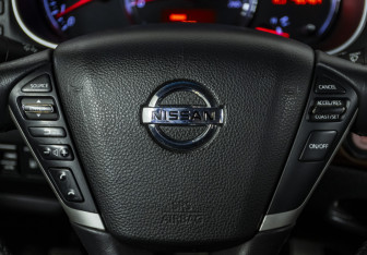 Подержанный автомобиль Nissan Teana 2011 года (11 фото)