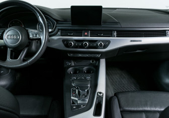 Подержанный автомобиль Audi A5 Coupe 2018 года (11 фото)