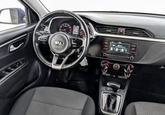 Подержанный автомобиль Kia Rio Hatchback 2021 года (28 фото)