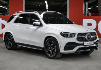 Подержанный автомобиль Mercedes-Benz GLE 2019 года (3 фото)