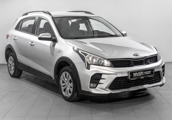 Подержанный автомобиль Kia Rio Hatchback 2021 года (3 фото)