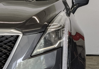 Подержанный автомобиль Cadillac XT5 2021 года (17 фото)